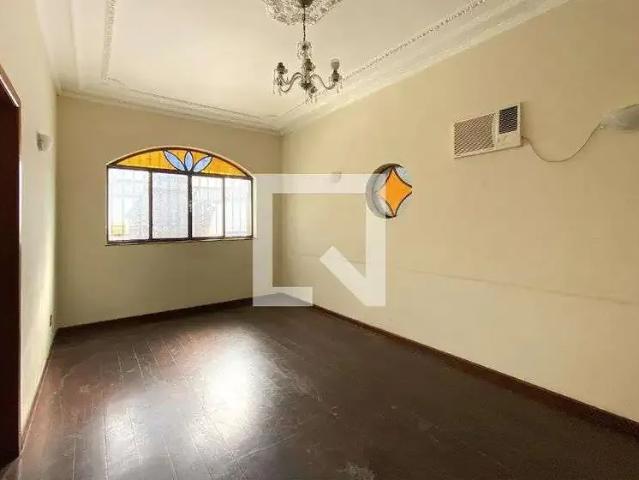 Casa aluguel em Região Geográfica Imediata de Belo Horizonte, Região Metropolitana de Belo Horizonte