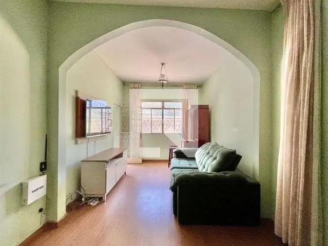 Casa aluguel em Região Geográfica Imediata de Belo Horizonte, Região Metropolitana de Belo Horizonte