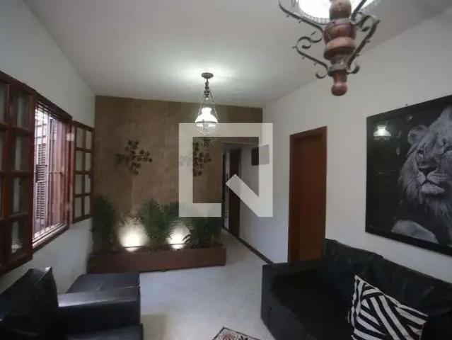 Casa aluguel em Região Geográfica Imediata de Belo Horizonte, Região Metropolitana de Belo Horizonte