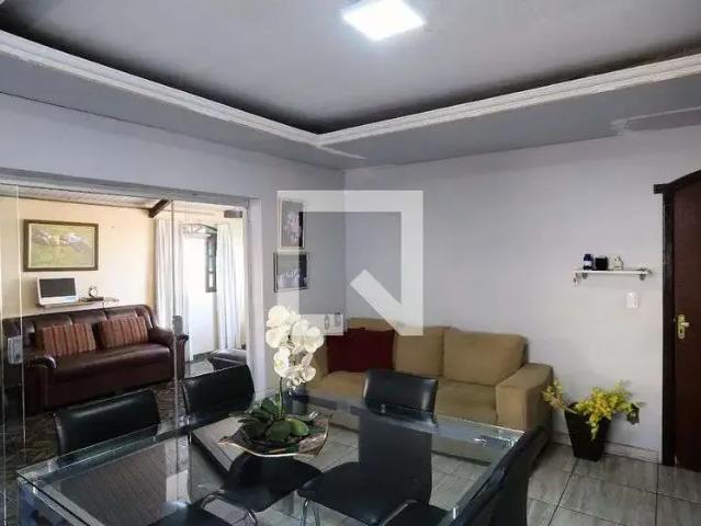 Casa aluguel em Região Geográfica Imediata de Belo Horizonte, Região Metropolitana de Belo Horizonte