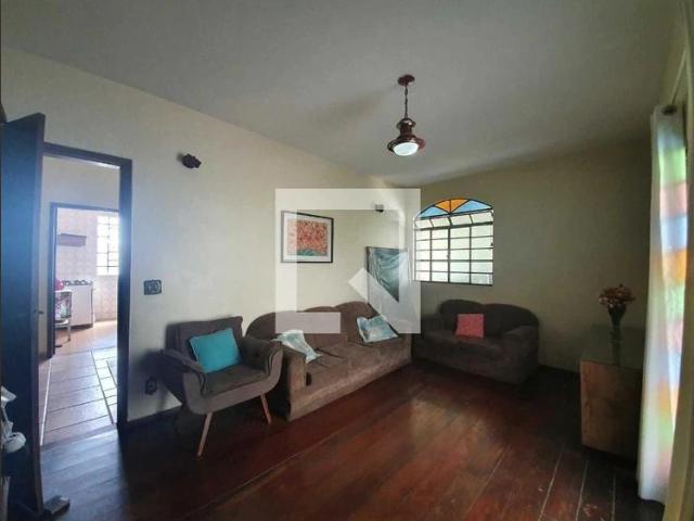 Casa aluguel em Regional Nordeste, Belo Horizonte