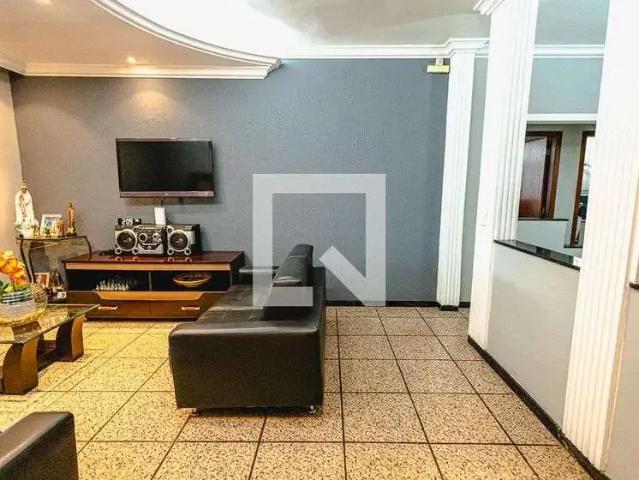 Casa aluguel em Região Geográfica Imediata de Belo Horizonte, Região Metropolitana de Belo Horizonte