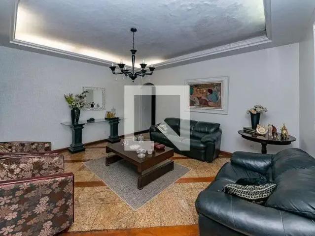 Casa aluguel em Região Geográfica Imediata de Belo Horizonte, Região Metropolitana de Belo Horizonte