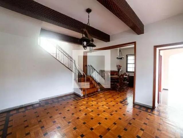 Casa aluguel em Região Geográfica Imediata de Belo Horizonte, Região Metropolitana de Belo Horizonte