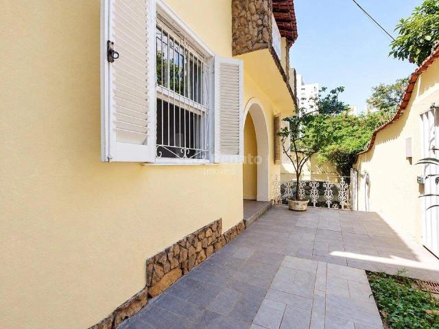 Casa aluguel em Regional Centro-Sul, Belo Horizonte