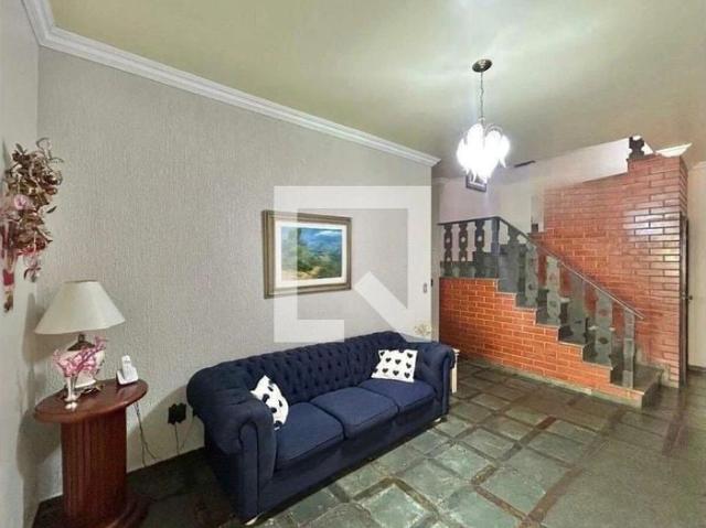 Casa aluguel em Regional Centro-Sul, Belo Horizonte