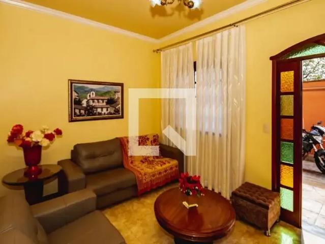 Casa aluguel em Região Geográfica Imediata de Belo Horizonte, Região Metropolitana de Belo Horizonte