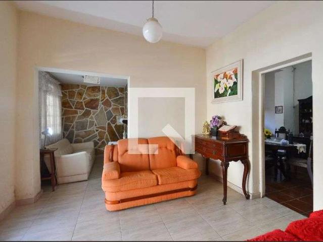 Casa aluguel em Regional Nordeste, Belo Horizonte