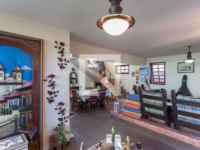 Casa aluguel em Região Geográfica Imediata de Belo Horizonte, Região Metropolitana de Belo Horizonte