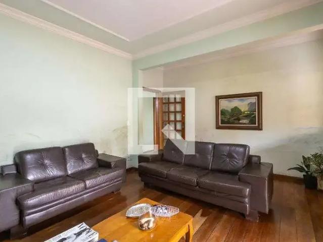 Casa aluguel em Região Geográfica Imediata de Belo Horizonte, Região Metropolitana de Belo Horizonte
