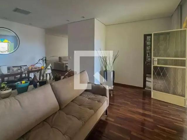 Casa aluguel em Região Geográfica Imediata de Belo Horizonte, Região Metropolitana de Belo Horizonte