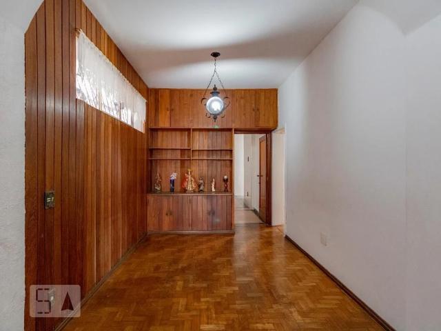 Casa aluguel em Regional Leste, Belo Horizonte