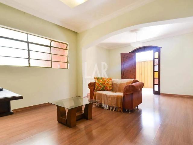 Casa aluguel em Regional Leste, Belo Horizonte