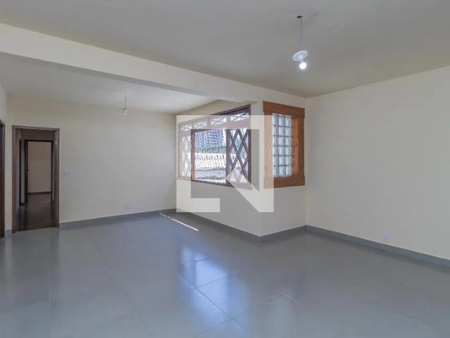 Casa aluguel em Vila Nossa Senhora da Aparecida, Belo Horizonte
