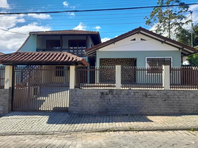 Casa aluguel em Blumenau, Região Geográfica Intermediária de Blumenau