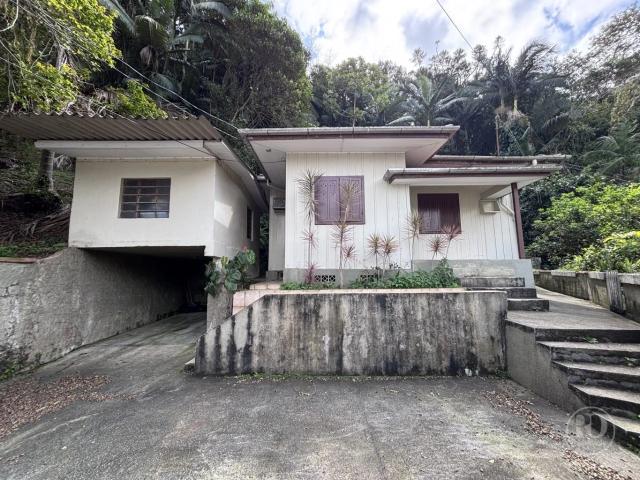 Casa aluguel em Blumenau, Região Geográfica Intermediária de Blumenau