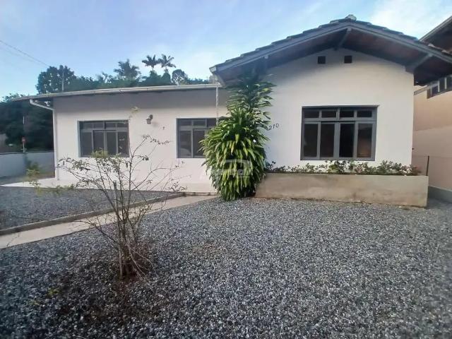 Casa aluguel em Região Geográfica Imediata de Blumenau, Blumenau