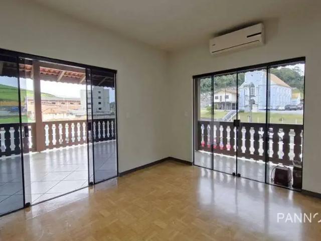 Casa aluguel em Região Geográfica Imediata de Blumenau, Blumenau