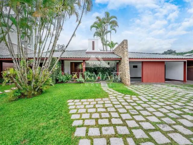 Casa aluguel em Região Geográfica Imediata de Blumenau, Blumenau