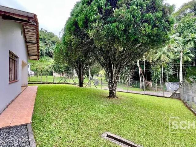 Casa aluguel em Região Geográfica Imediata de Blumenau, Blumenau