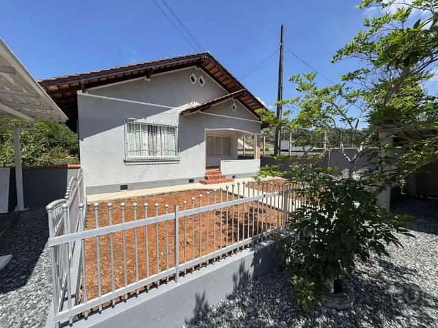 Casa aluguel em Região Geográfica Imediata de Blumenau, Blumenau