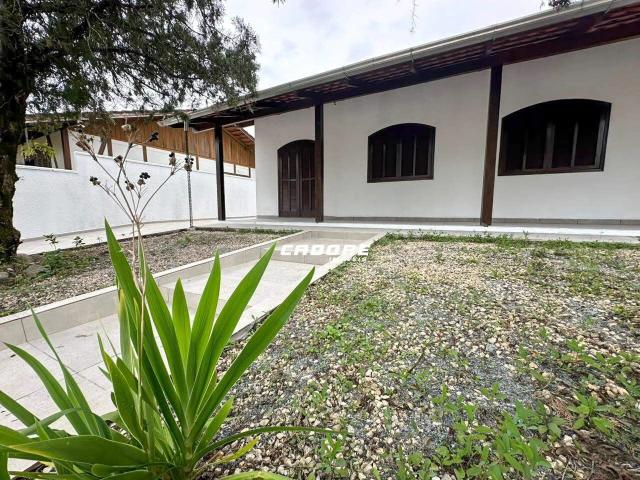 Casa aluguel em Blumenau, Região Geográfica Intermediária de Blumenau