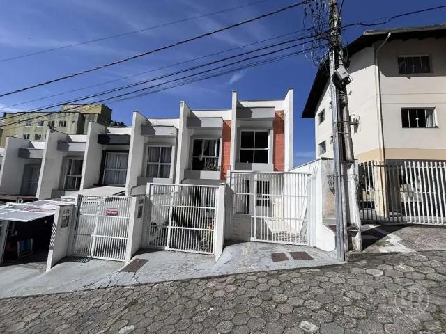 Casa aluguel em Região Geográfica Imediata de Blumenau, Blumenau
