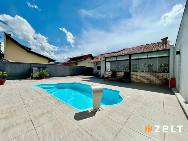 Casa aluguel em Região Geográfica Imediata de Blumenau, Blumenau