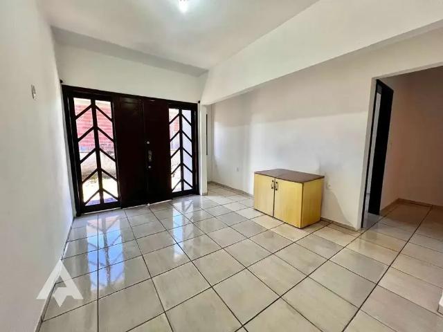 Casa aluguel em Região Geográfica Imediata de Blumenau, Blumenau