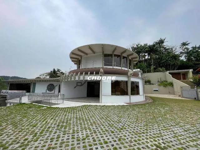 Casa aluguel em Região Geográfica Imediata de Blumenau, Blumenau