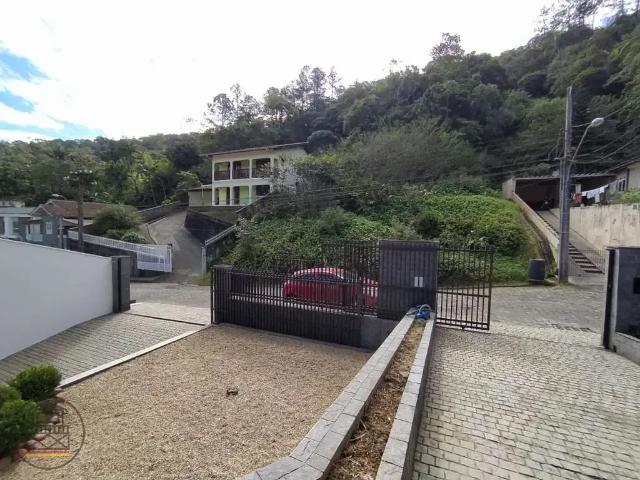Casa aluguel em Região Geográfica Imediata de Blumenau, Blumenau