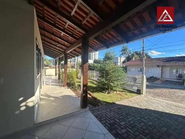 Casa aluguel em Região Geográfica Imediata de Blumenau, Blumenau