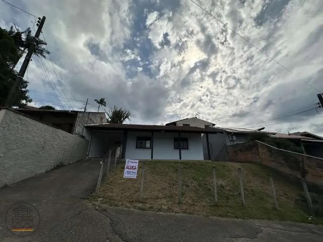 Casa aluguel em Região Geográfica Imediata de Blumenau, Blumenau