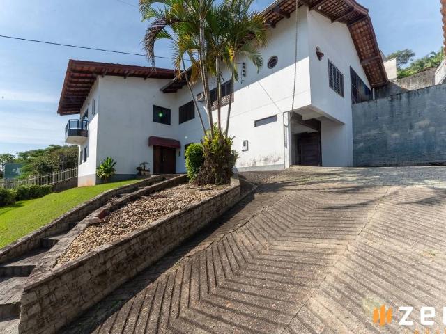 Casa aluguel em Região Geográfica Imediata de Blumenau, Blumenau
