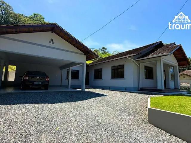 Casa aluguel em Região Geográfica Imediata de Blumenau, Blumenau