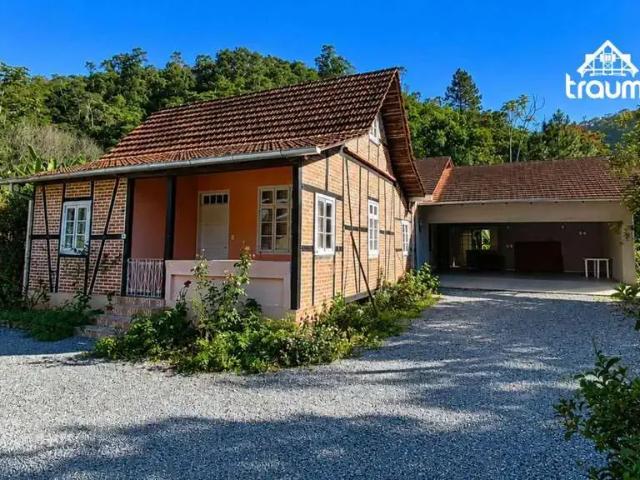 Casa aluguel em Região Geográfica Imediata de Blumenau, Blumenau