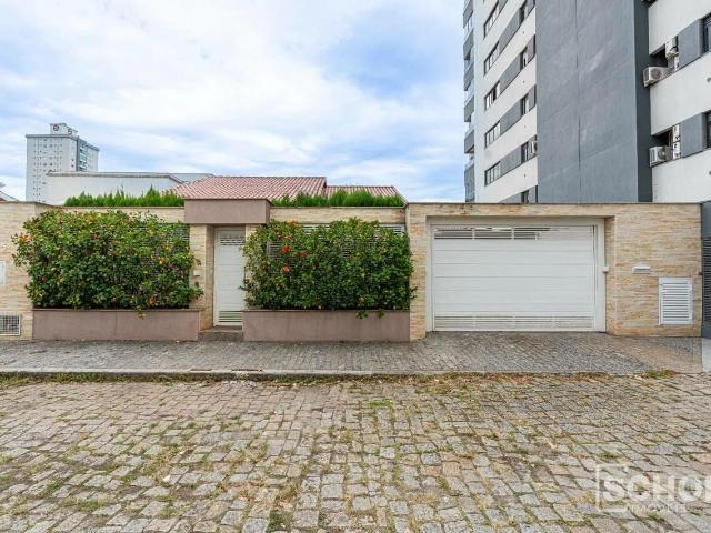 Casa aluguel em Região Geográfica Imediata de Blumenau, Blumenau