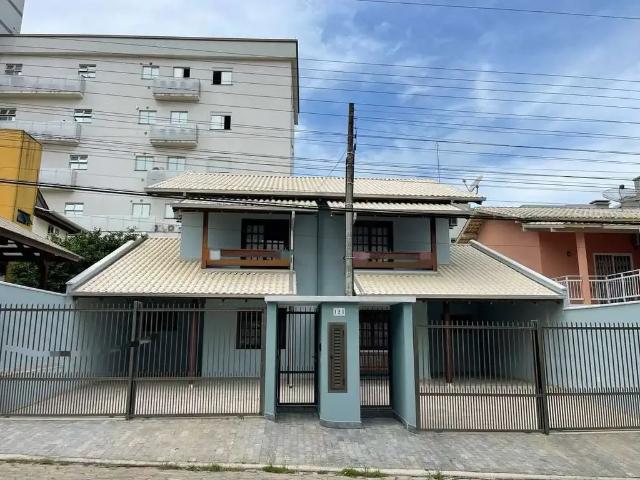 Casa aluguel em Região Geográfica Imediata de Itajaí, Bombinhas