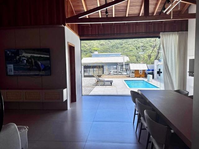 Casa aluguel em Bombas, Bombinhas