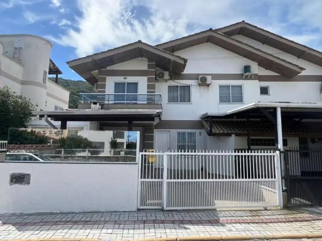 Casa aluguel em Região Geográfica Imediata de Itajaí, Bombinhas