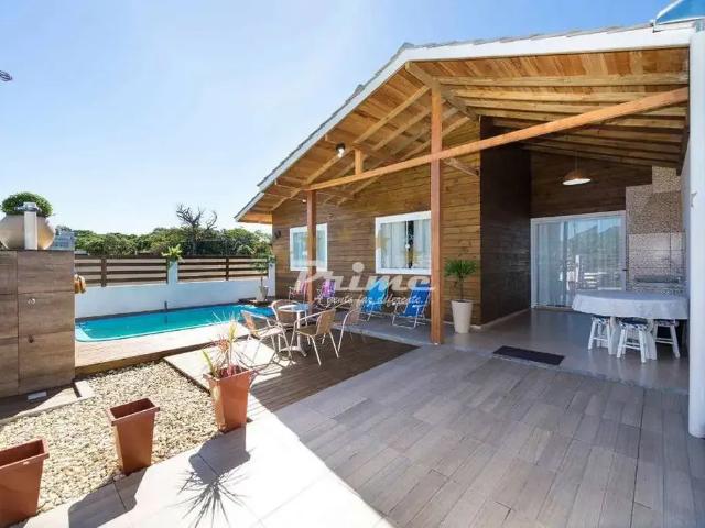 Casa aluguel em Região Geográfica Imediata de Itajaí, Bombinhas