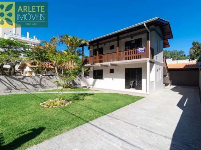 Casa aluguel em Região Geográfica Imediata de Itajaí, Bombinhas