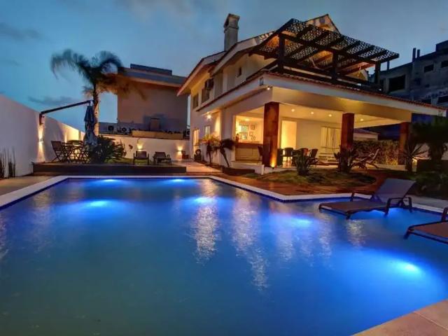 Casa aluguel em Região Geográfica Imediata de Itajaí, Bombinhas