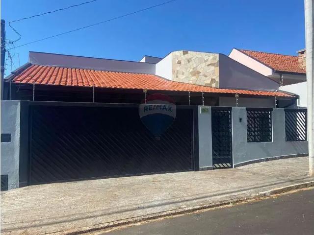 Casa aluguel em Região Imediata de Botucatu, Botucatu