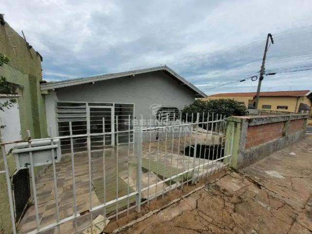 Casa aluguel em Região Imediata de Botucatu, Botucatu