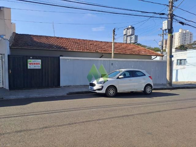 Casa aluguel em Botucatu, Região Geográfica Intermediária de Bauru