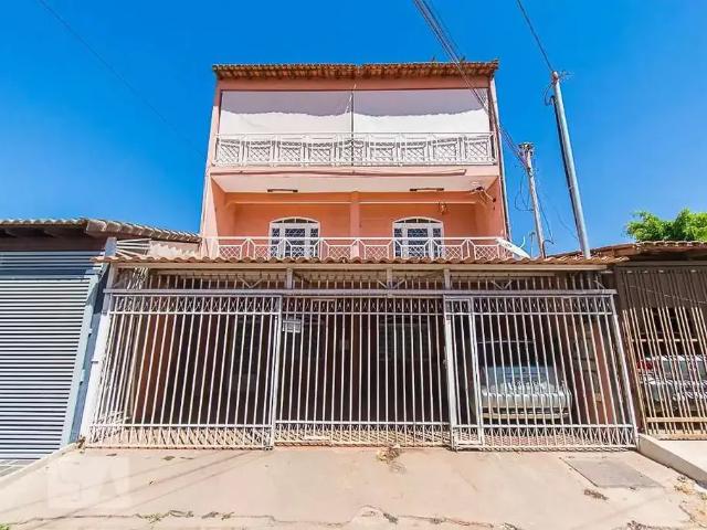 Casa aluguel em Região Geográfica Imediata do Distrito Federal, Região Integrada de Desenvolvimento do Distrito Federal e Entorno