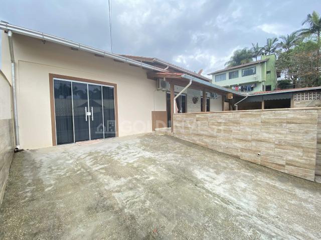 Casa aluguel em Região Geográfica Imediata de Brusque, Brusque