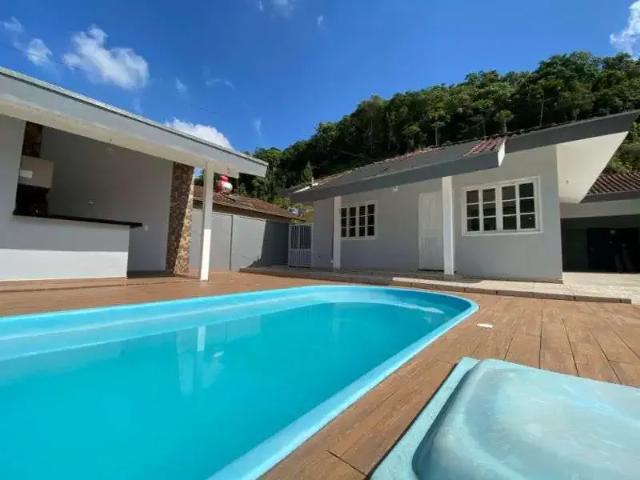 Casa aluguel em Região Geográfica Imediata de Brusque, Brusque