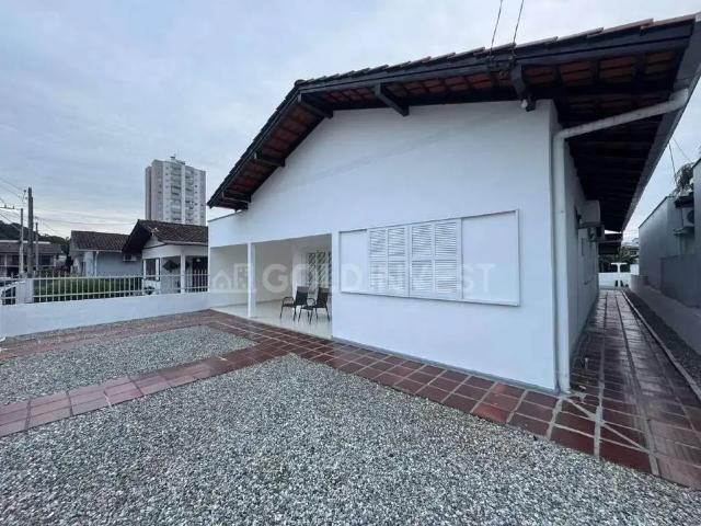 Casa aluguel em Região Geográfica Imediata de Brusque, Brusque